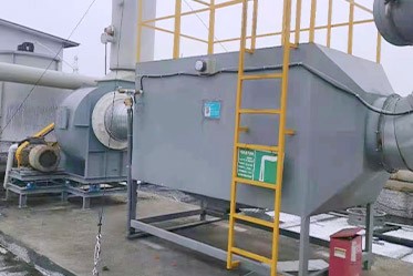 碳鋼噴塑活性炭箱